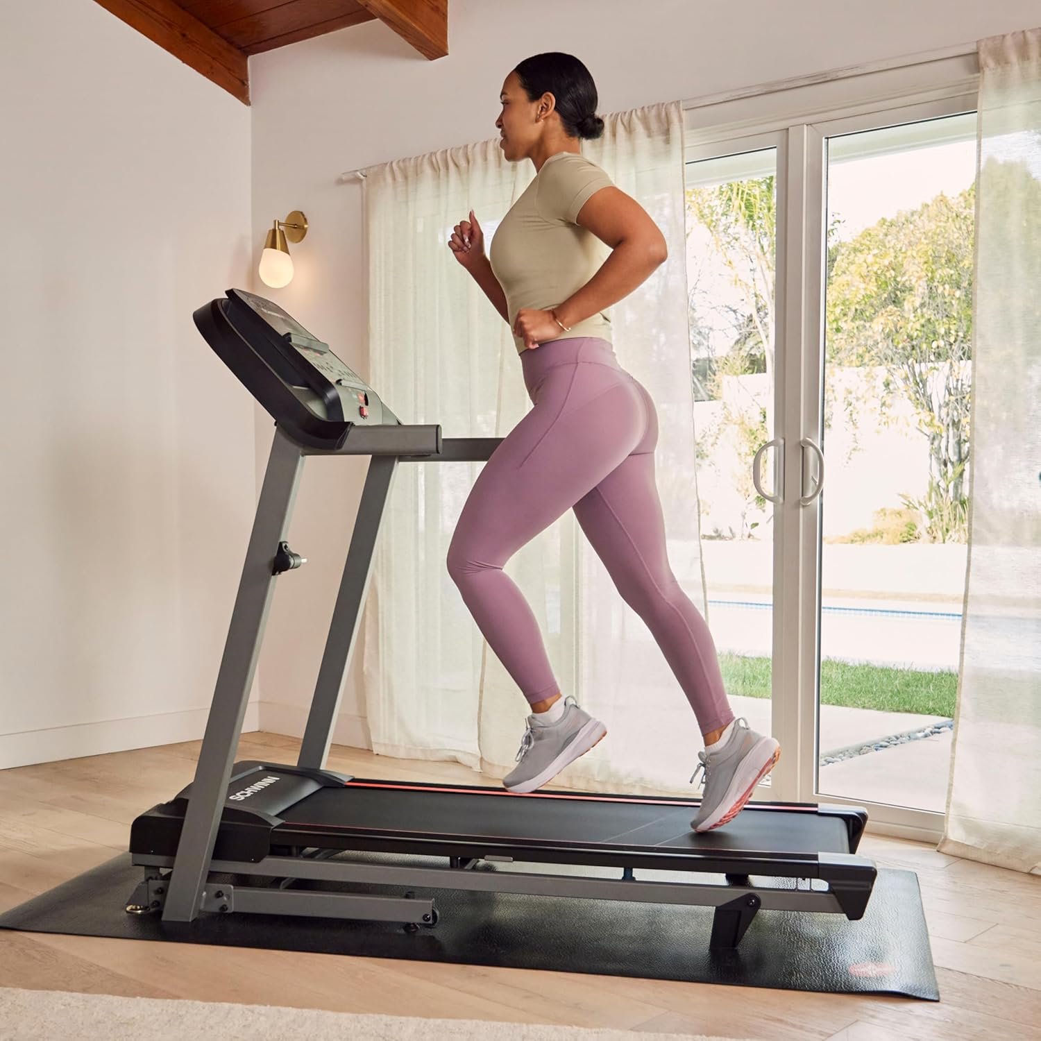 Schwinn SFT 3.1 with manual incline